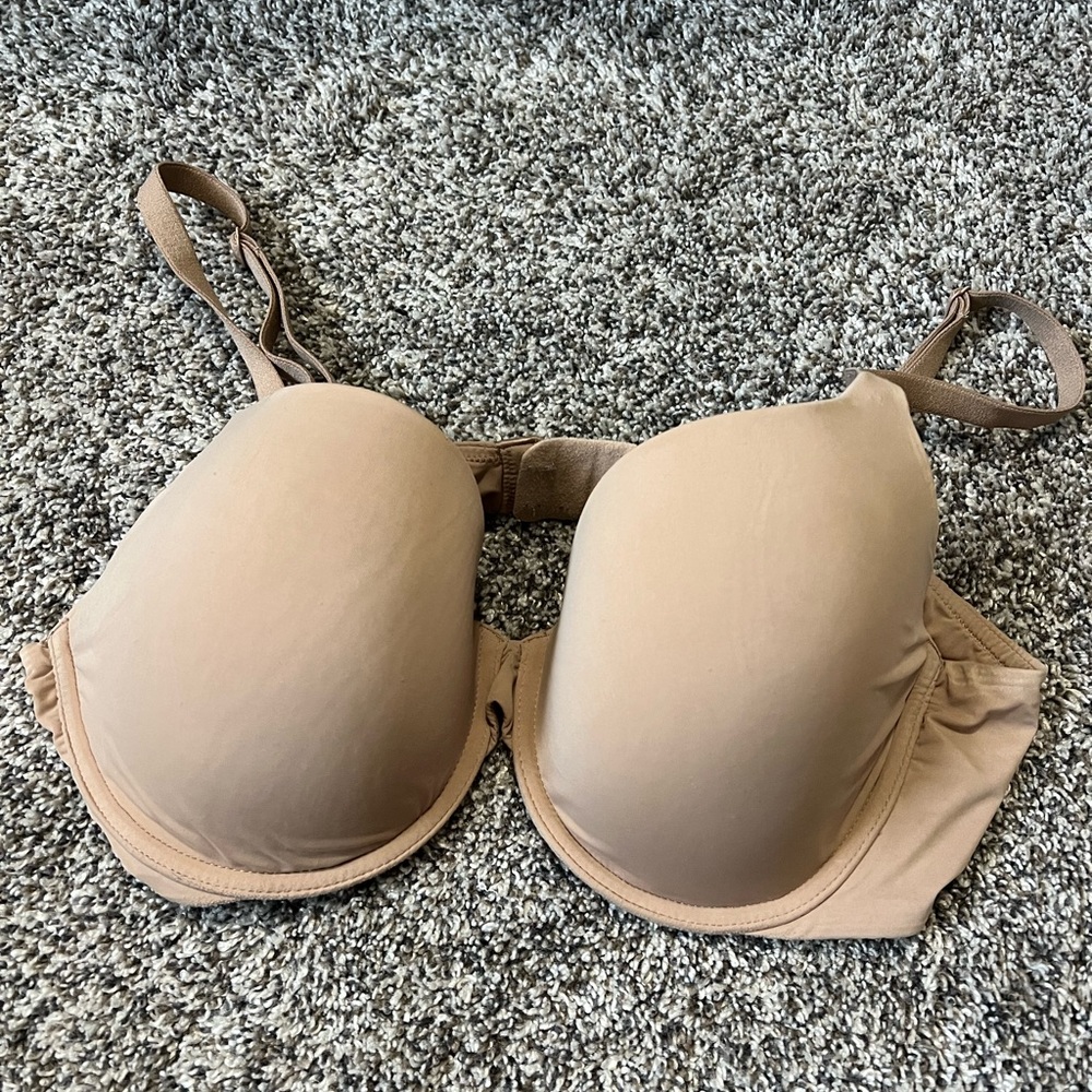 Victoria's Secret Beige T-Shirt Bra - Smooth Molded Cups